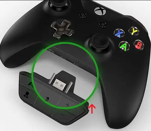 Plug the transmitter into the Xbox controller jack