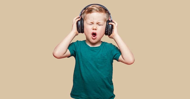 Are noise-cancelling headphones safe for kids?